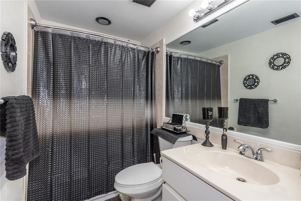 LAGUNA SPRINGS - Residential