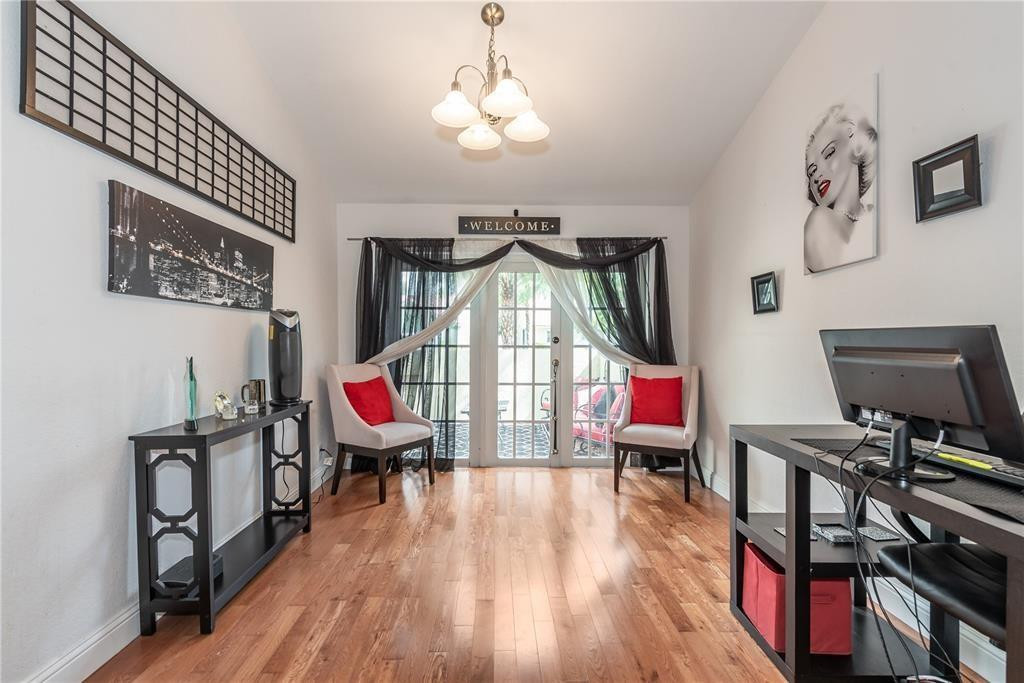 LAGUNA SPRINGS - Residential