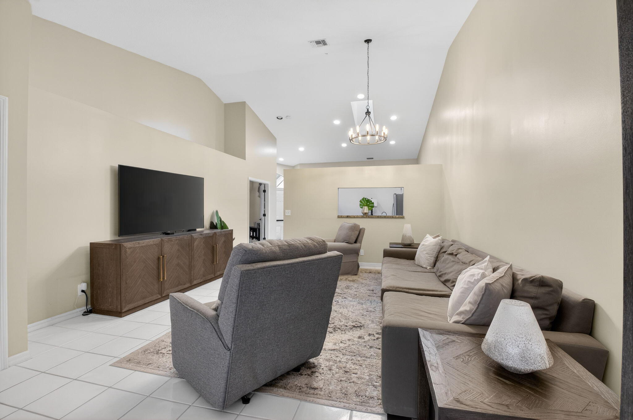 VILLA SAN REMO - Residential