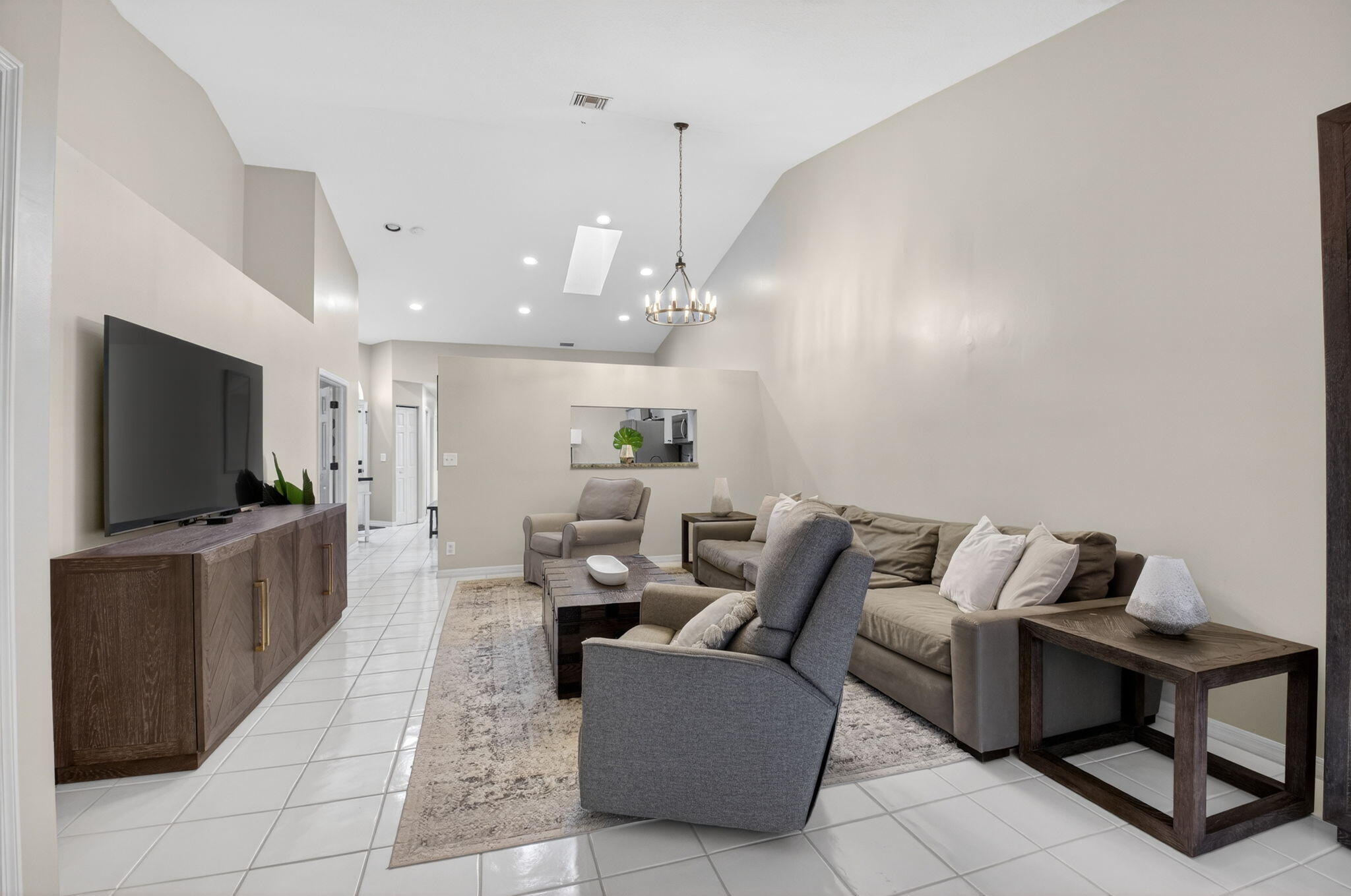 VILLA SAN REMO - Residential