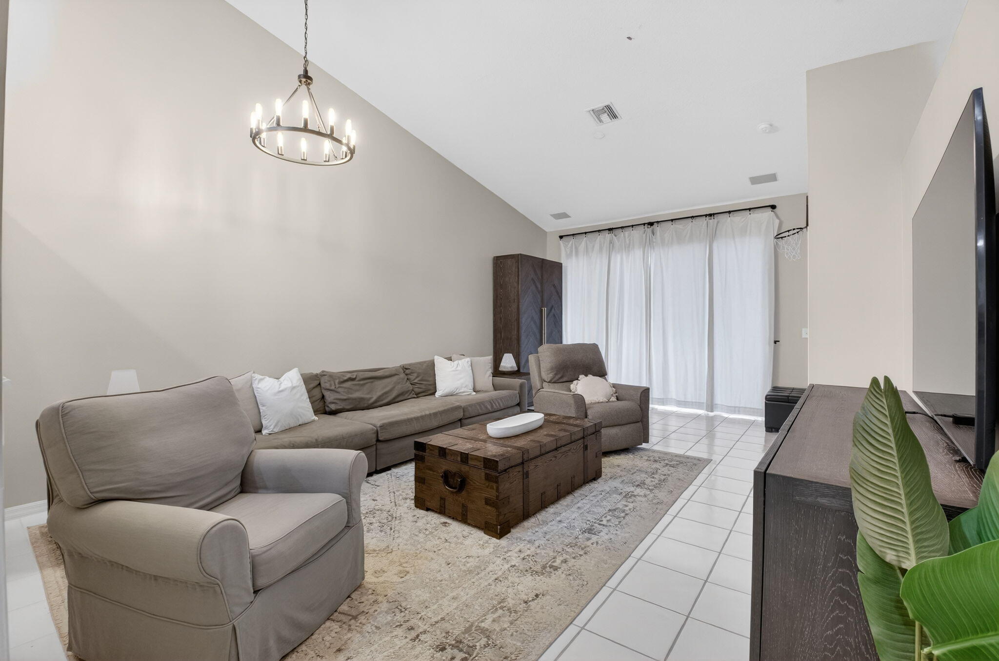 VILLA SAN REMO - Residential