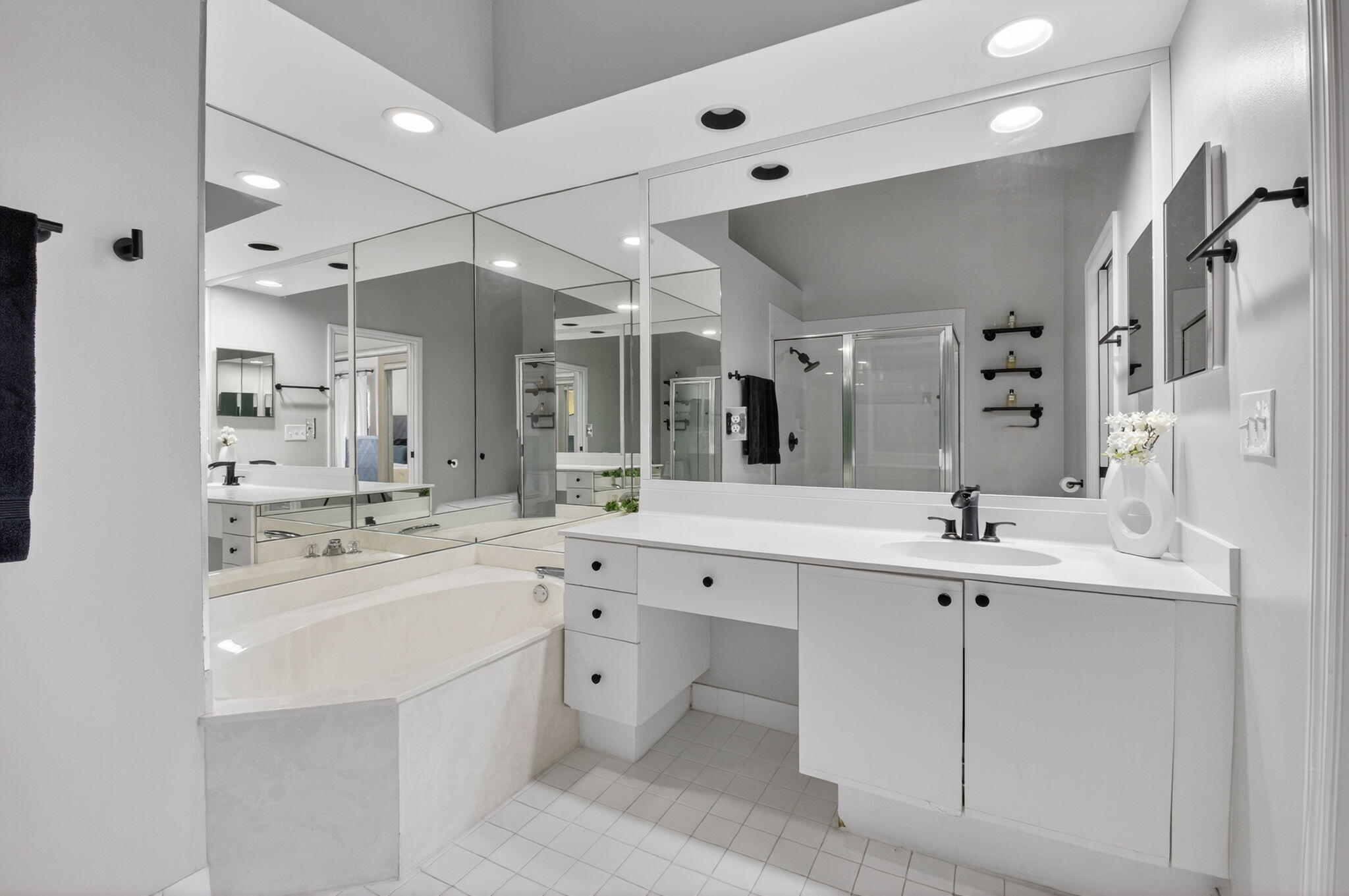 VILLA SAN REMO - Residential