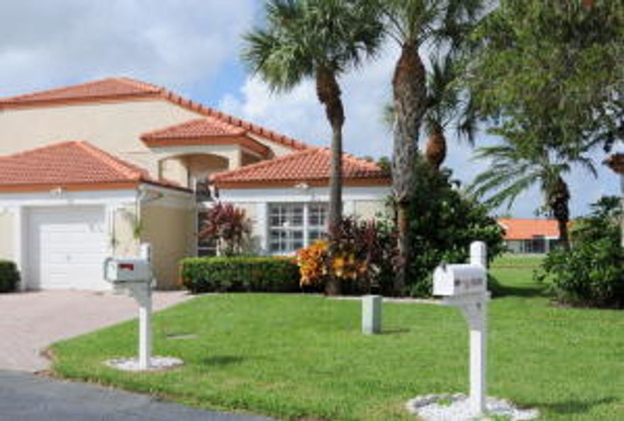 One of the truly Outstanding Lakefront properties in Waterways. Beautiful views of Lake from most rooms. White polished ceramic floors other than in bedrooms, which have new hardwood floors. All new Kitchen Appliances. WATERWAYS features tennis, pool, wonderful lakes, and close proximity to everything. Great shopping, restaurants, schools, Hospitals, the Beach, Downtown Delray Beach, Town Center in Boca Raton etc.