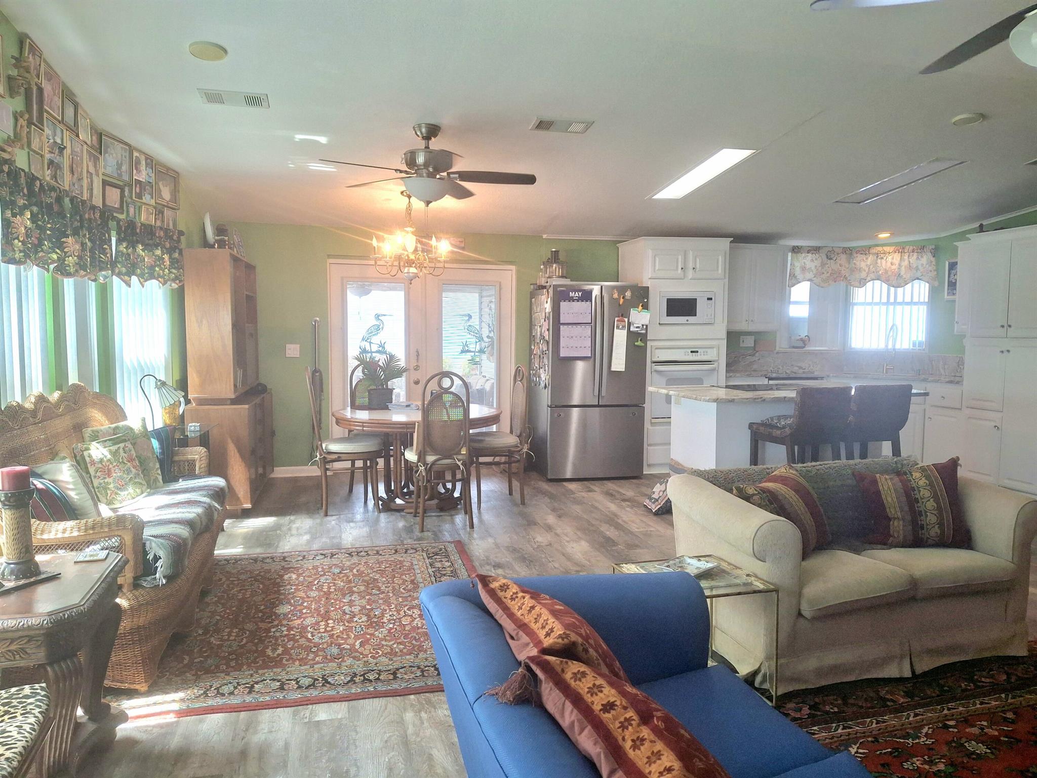 7933 Meadowlark Lane
