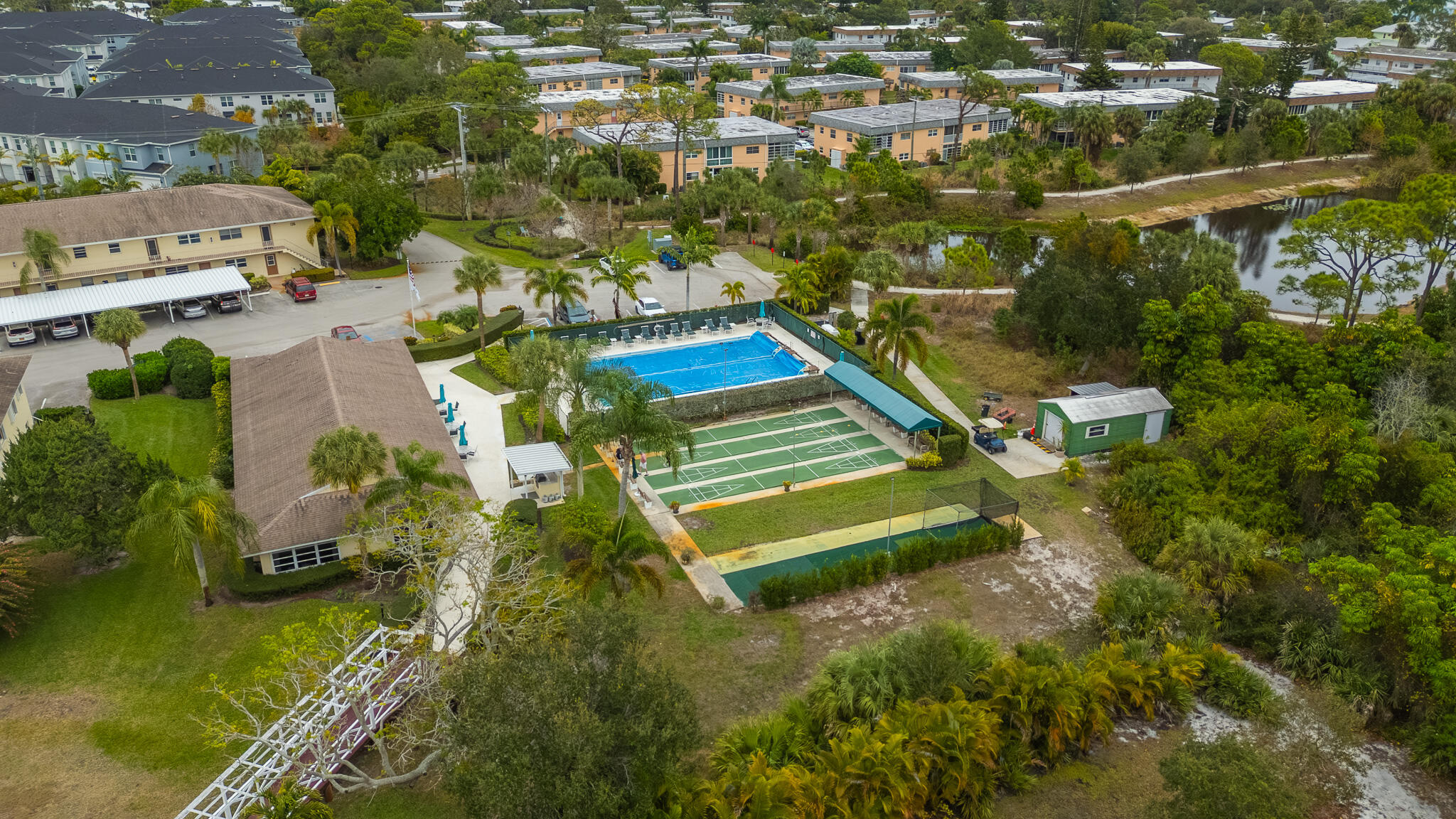 KINGSWOOD CONDO - Residential