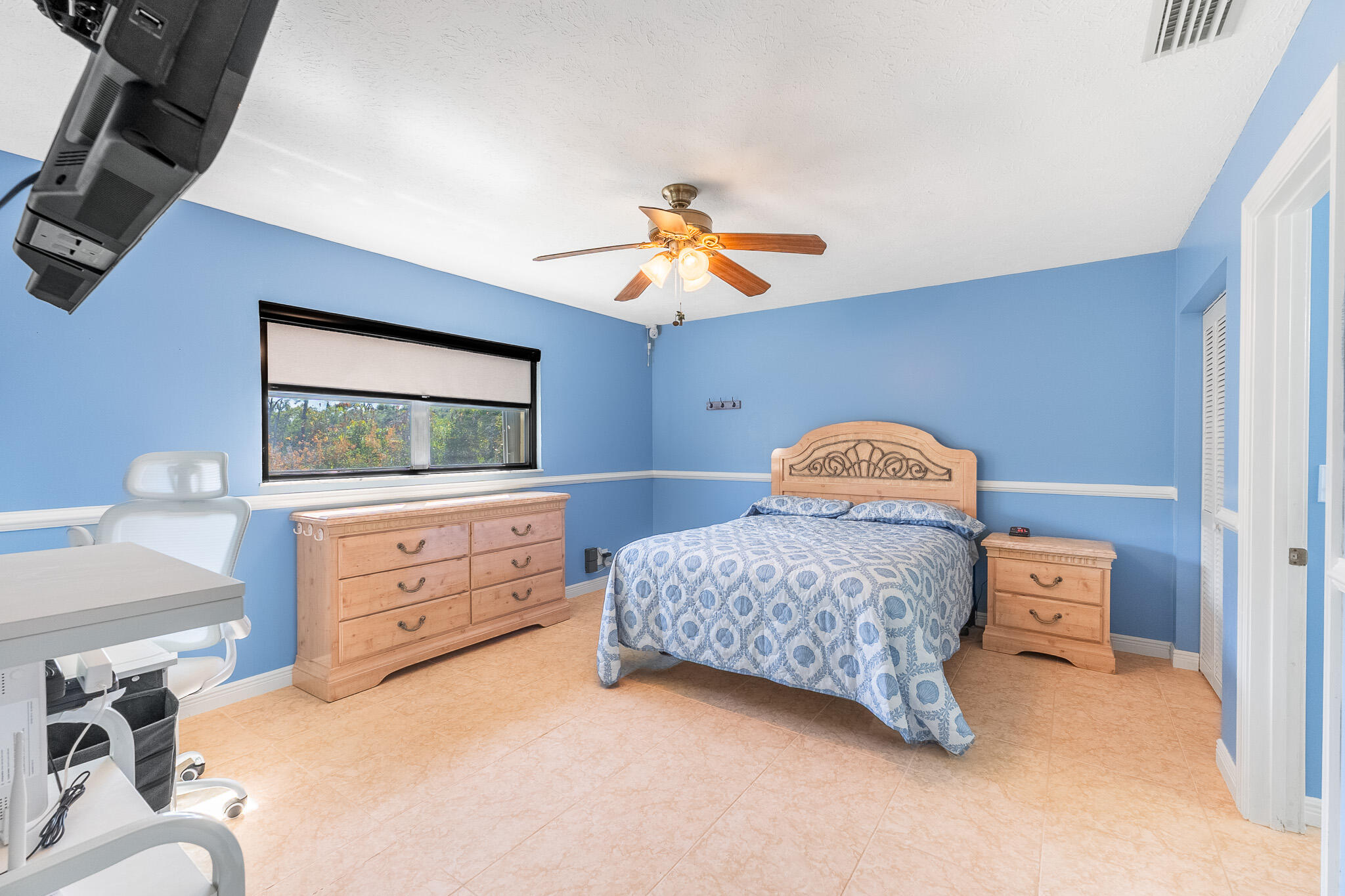 KINGSWOOD CONDO - Residential