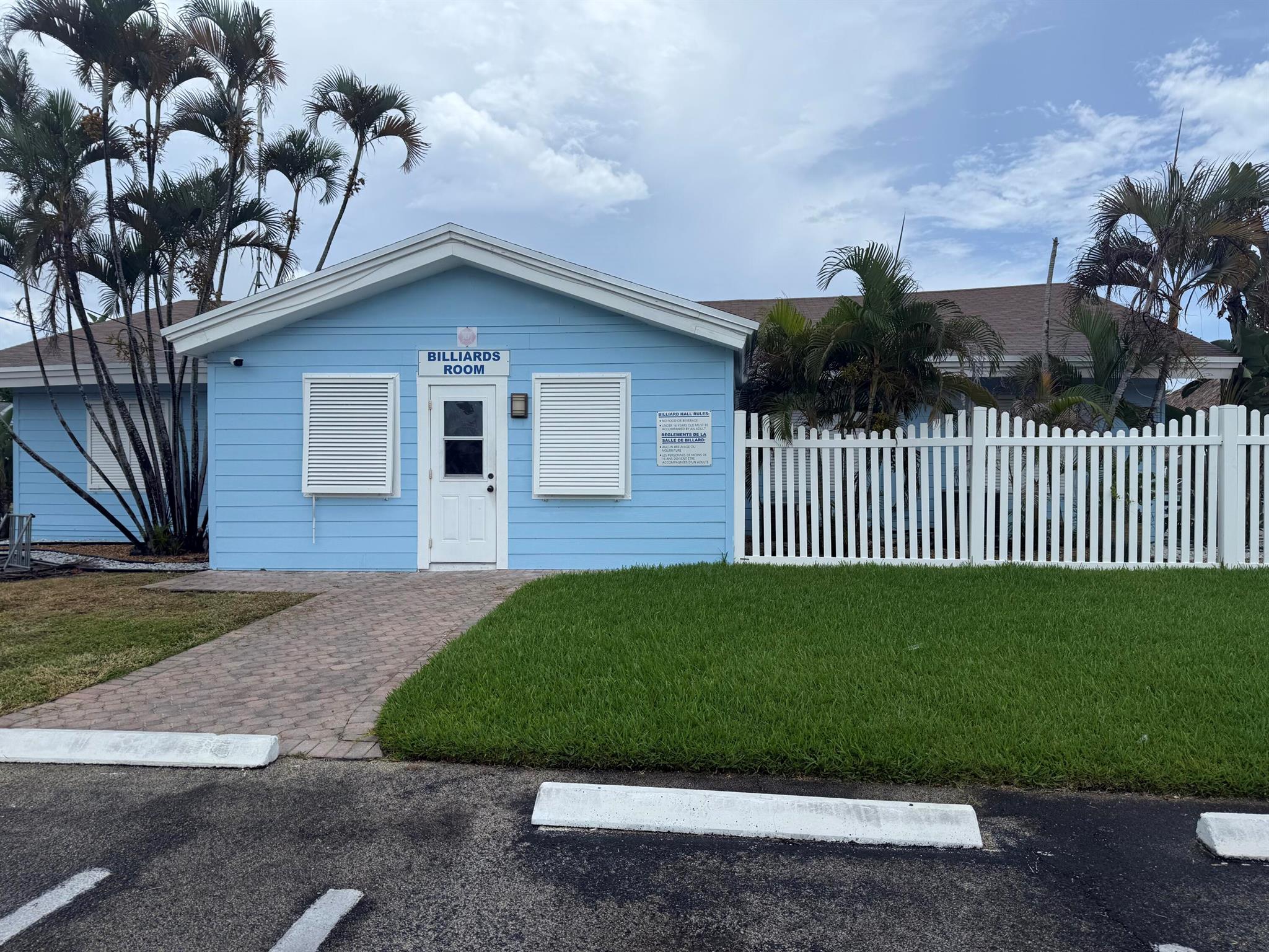 301 NE 47 Court 301
