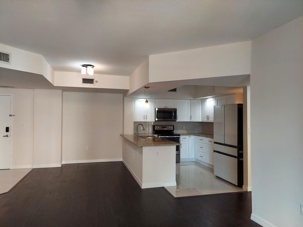 Photo of 110 N Federal Hwy #607, Fort Lauderdale, FL 33301 (MLS # B26000863)