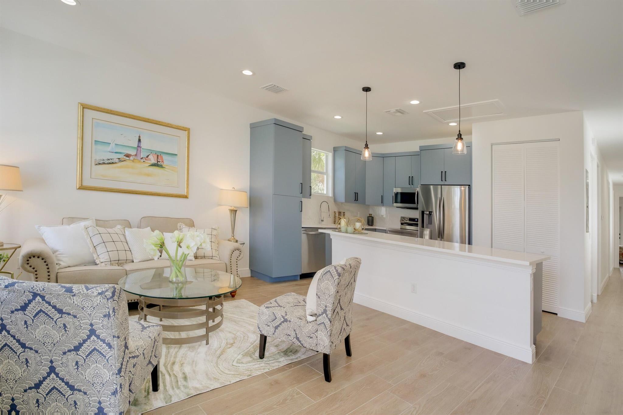 LAKE WORTH TOWN OF - Residential