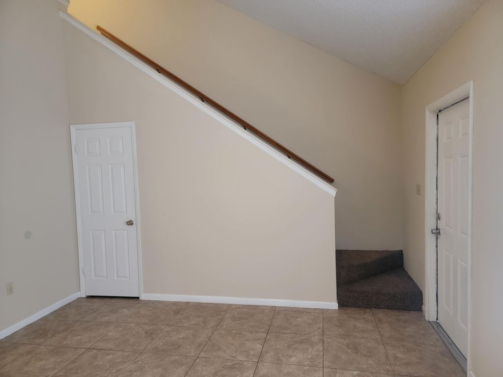 Photo of 2005 Oleander Boulevard #Apt C, Fort Pierce, FL 34950 (MLS # R11021991)