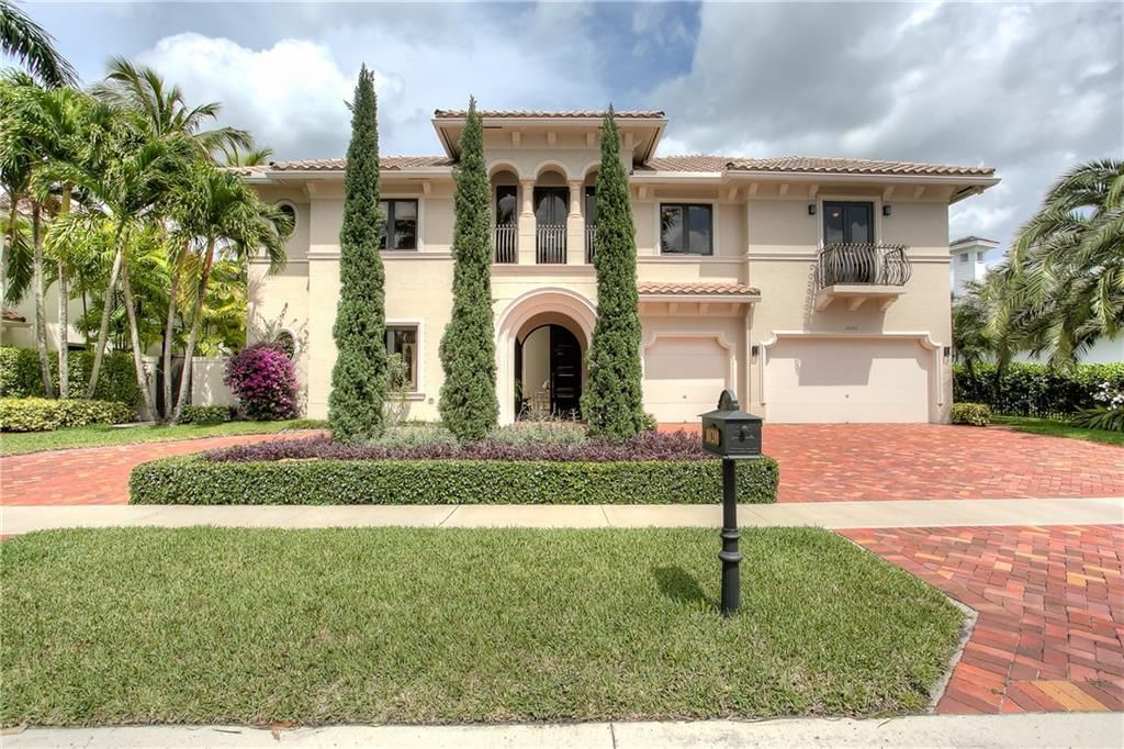 Photo of 10201 Key Plum St, Plantation, FL 33324 (MLS # F10323123)