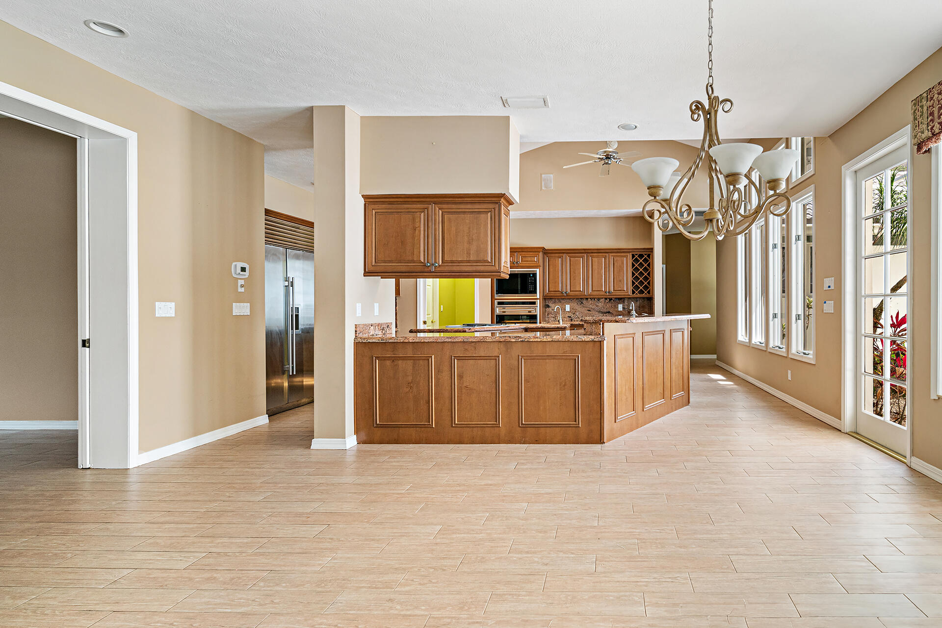 Snug Harbor S F Cond - Residential