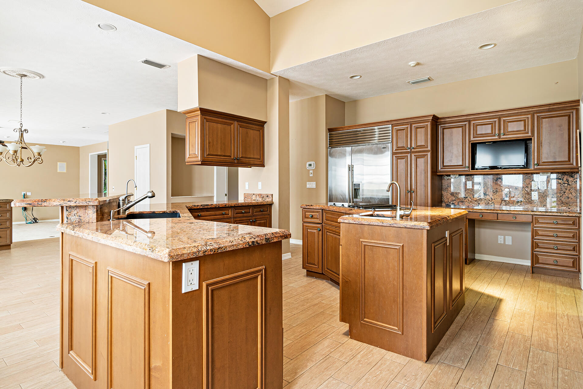 Snug Harbor S F Cond - Residential