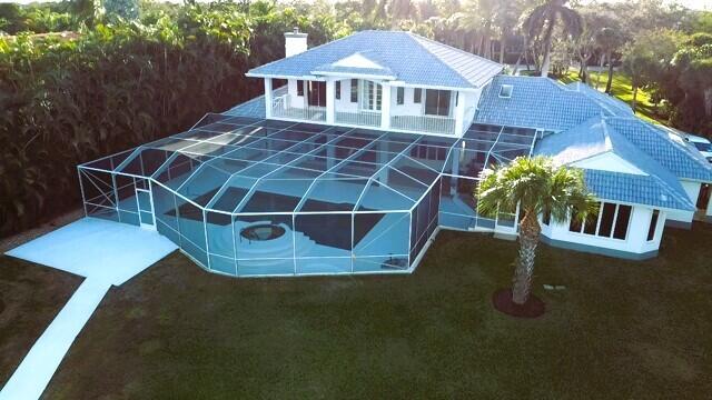 Snug Harbor S F Cond - Residential