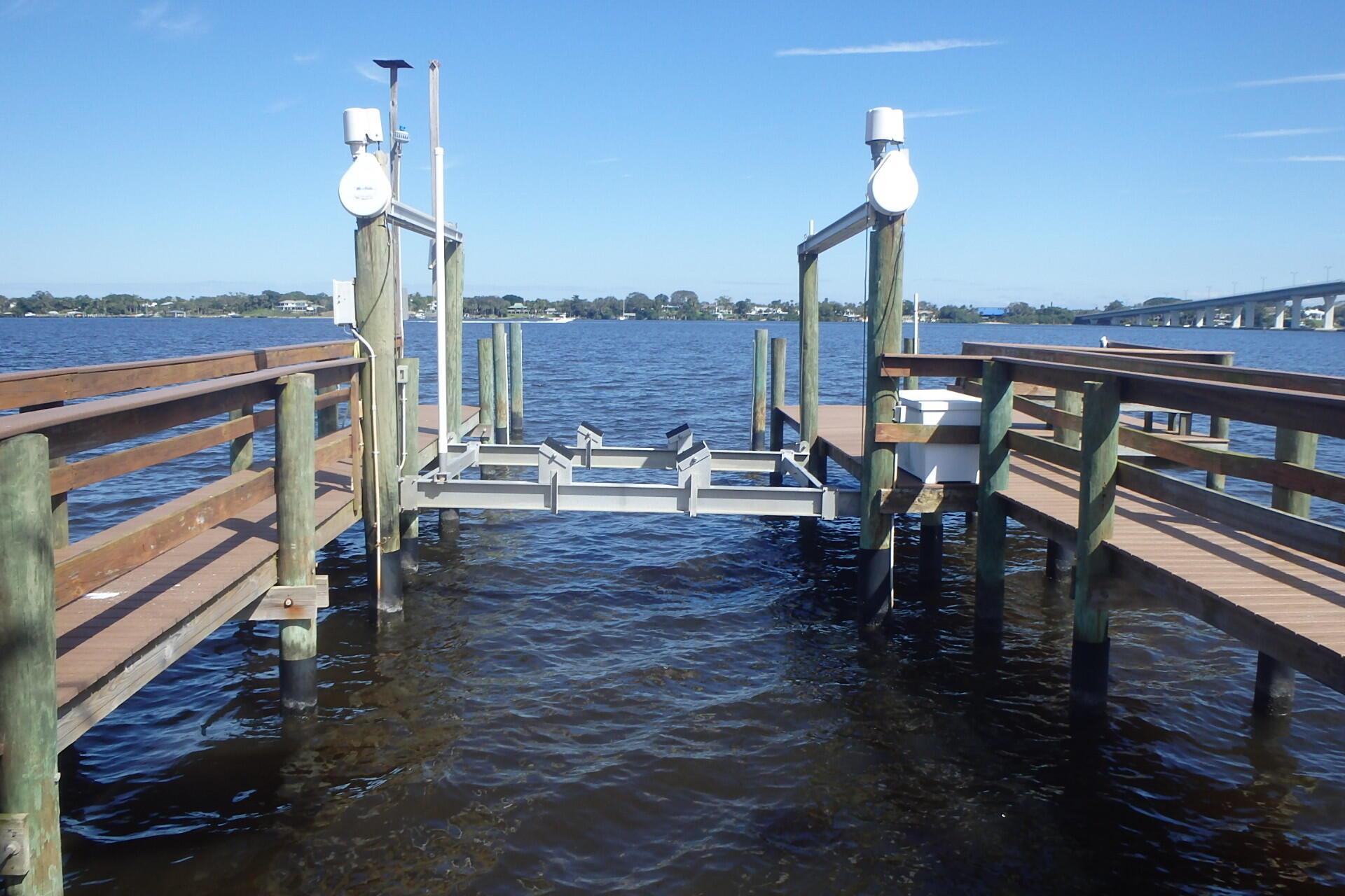 Snug Harbor S F Cond - Residential