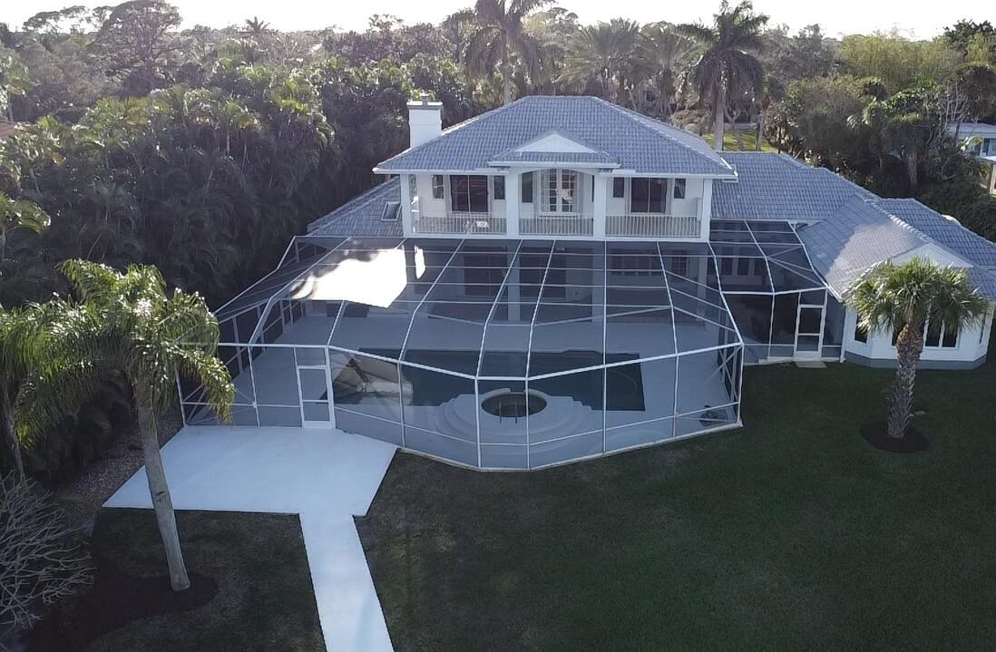 Snug Harbor S F Cond - Residential