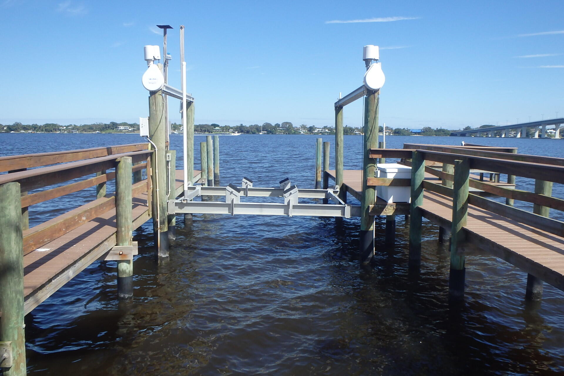 Snug Harbor S F Cond - Residential