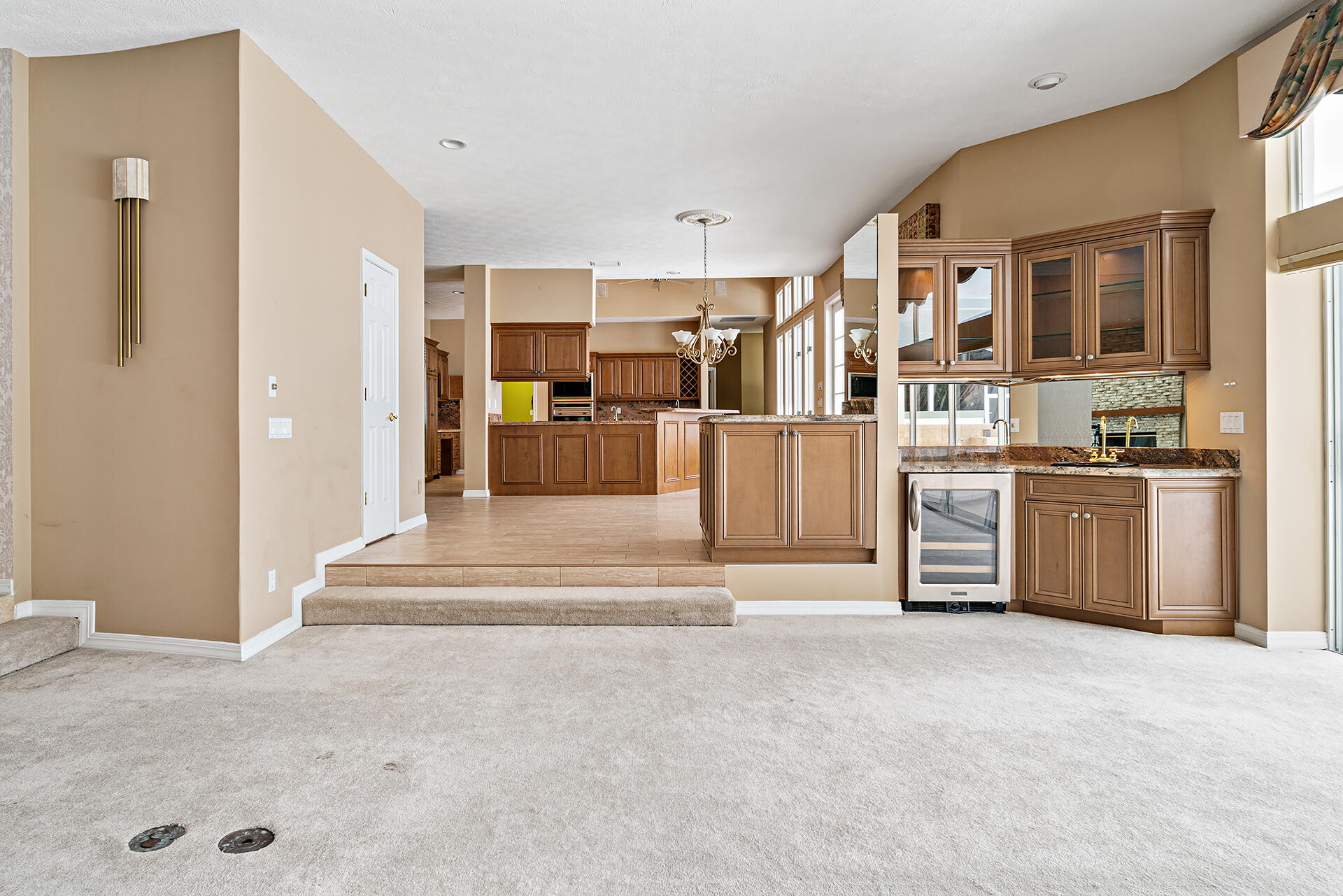 Snug Harbor S F Cond - Residential