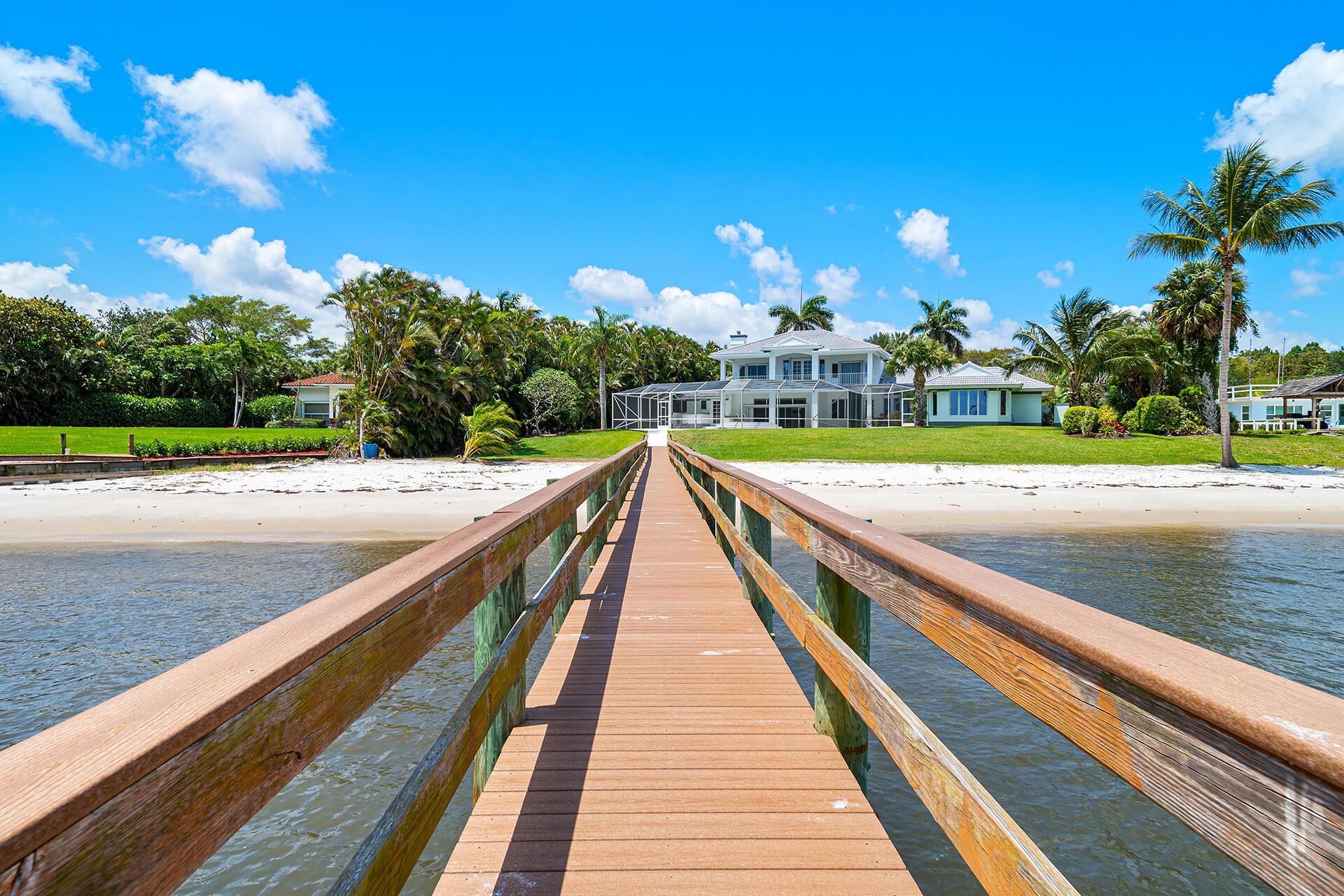 Snug Harbor S F Cond - Residential