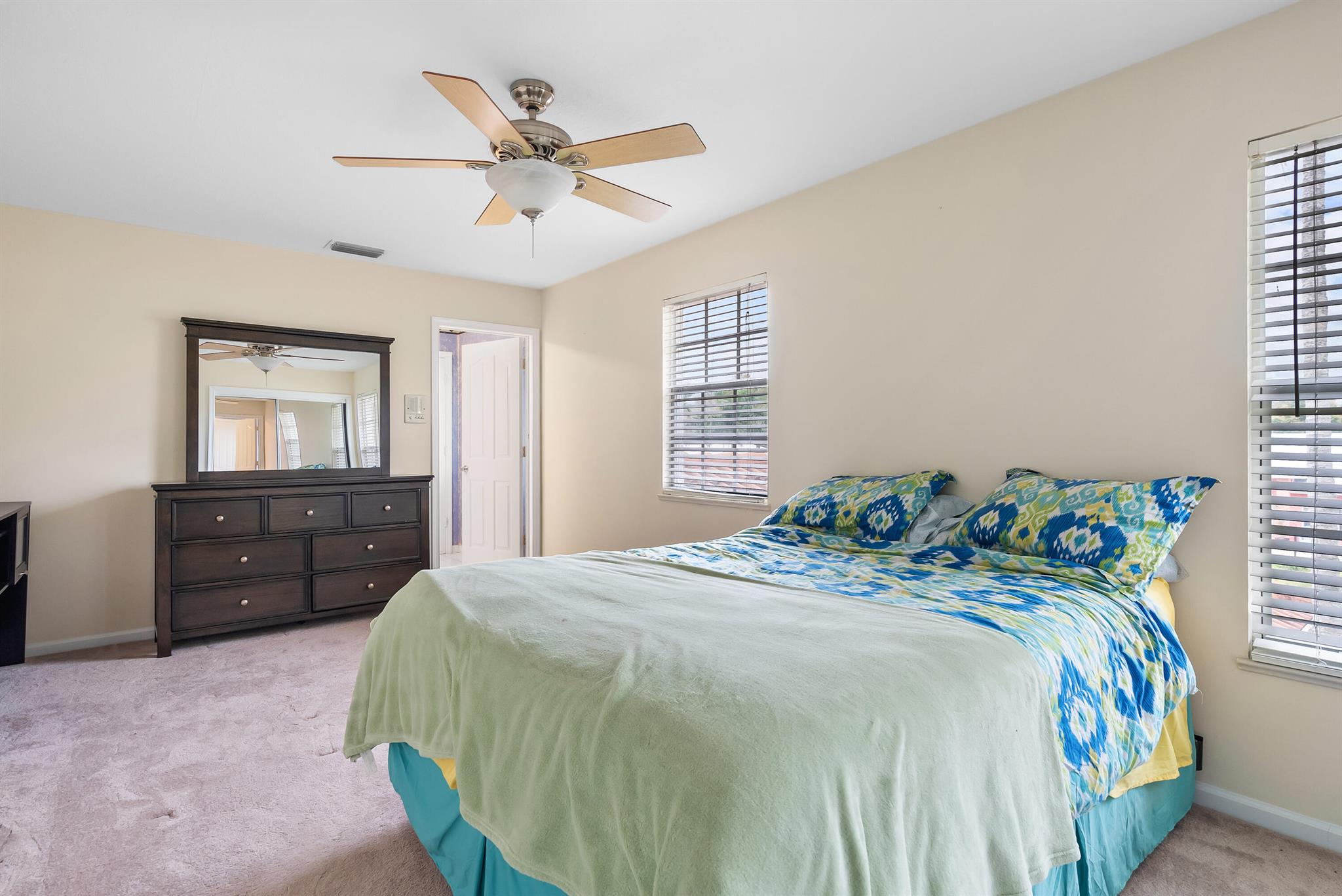 JENSEN PARK ESTATES - Residential Lease