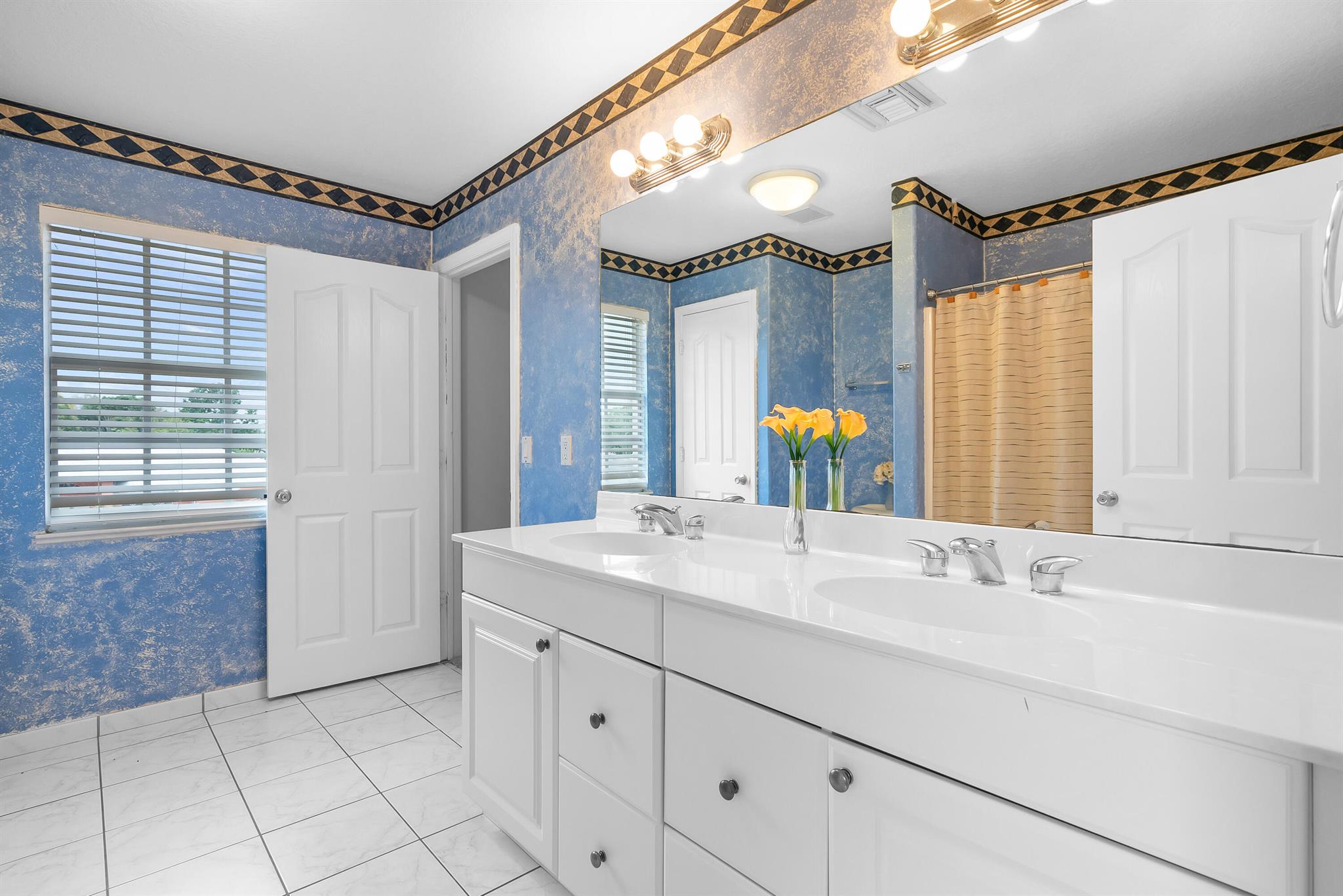 JENSEN PARK ESTATES - Residential Lease