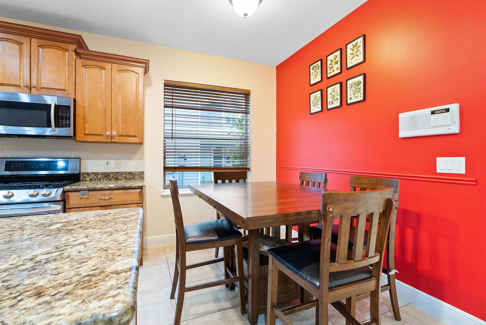 JENSEN PARK ESTATES - Residential Lease