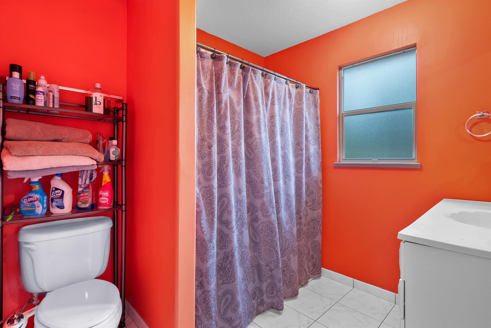 JENSEN PARK ESTATES - Residential Lease