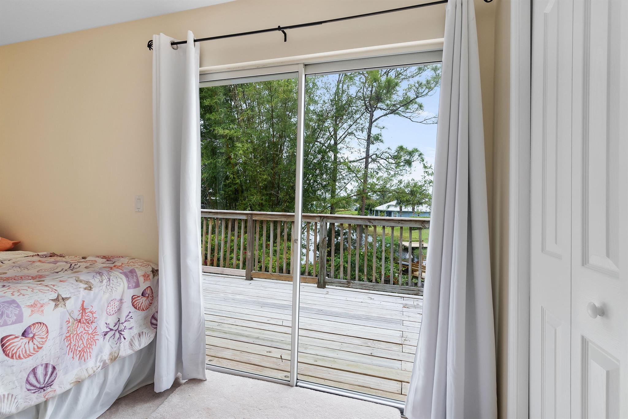 JENSEN PARK ESTATES - Residential Lease