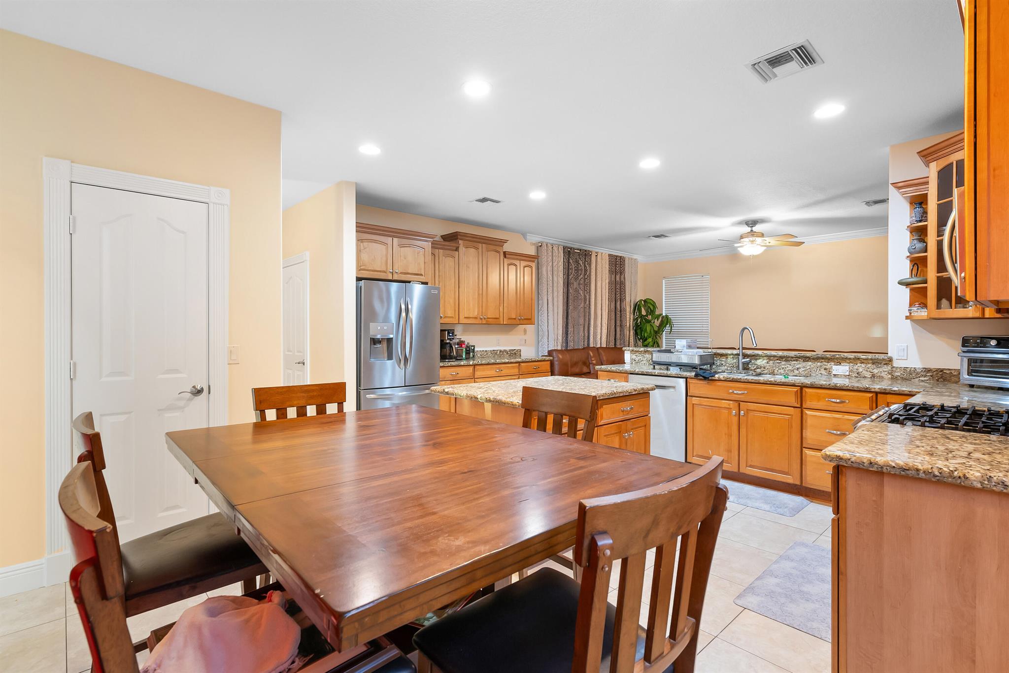 JENSEN PARK ESTATES - Residential Lease