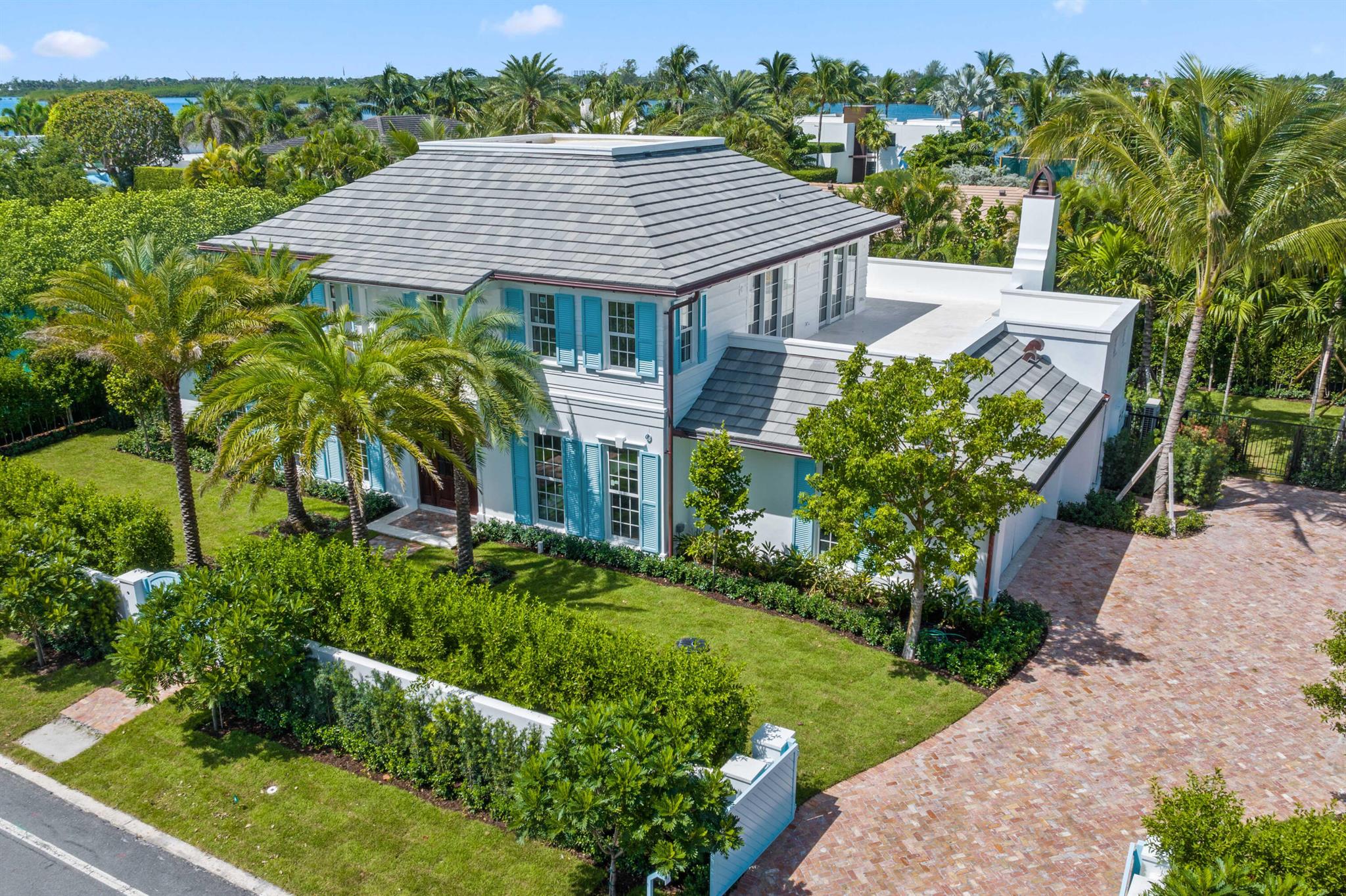 IBIS ISLE - Residential