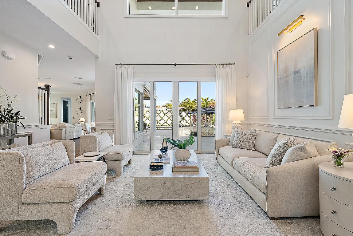 1603 E Hemingway Drive