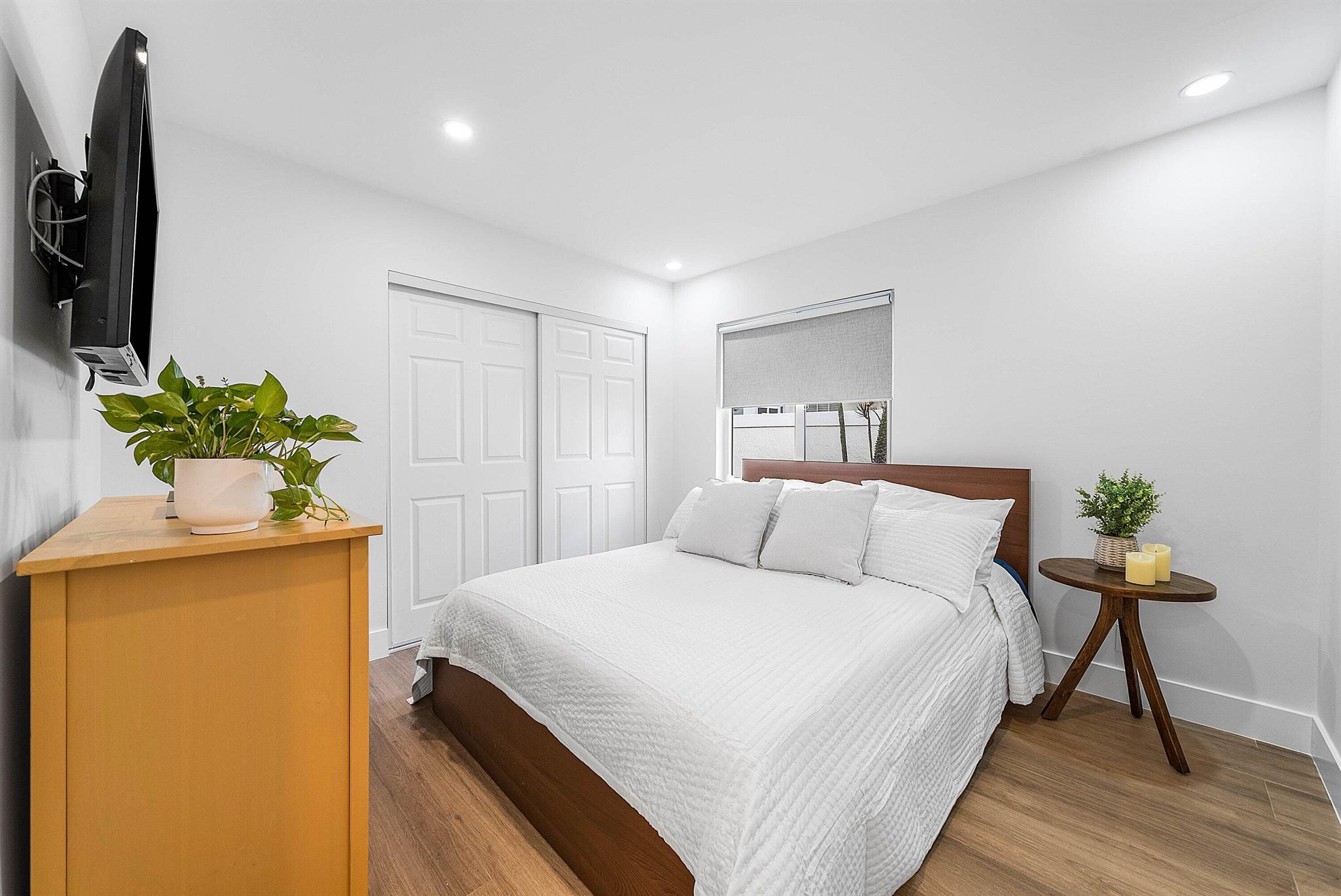 LAKEFIELD OF THE LANDINGS - Residential Lease