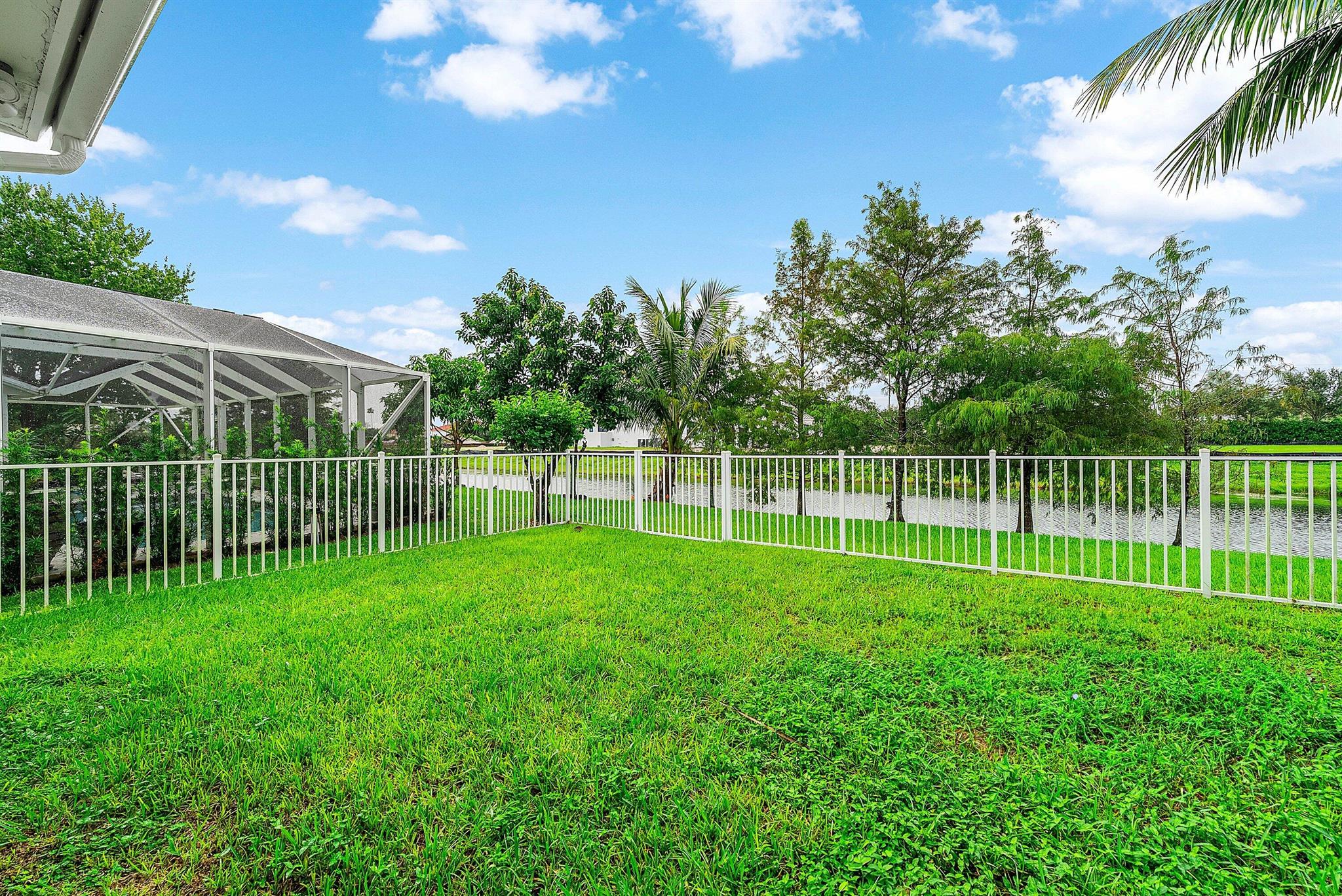 LAKEFIELD OF THE LANDINGS - Residential Lease