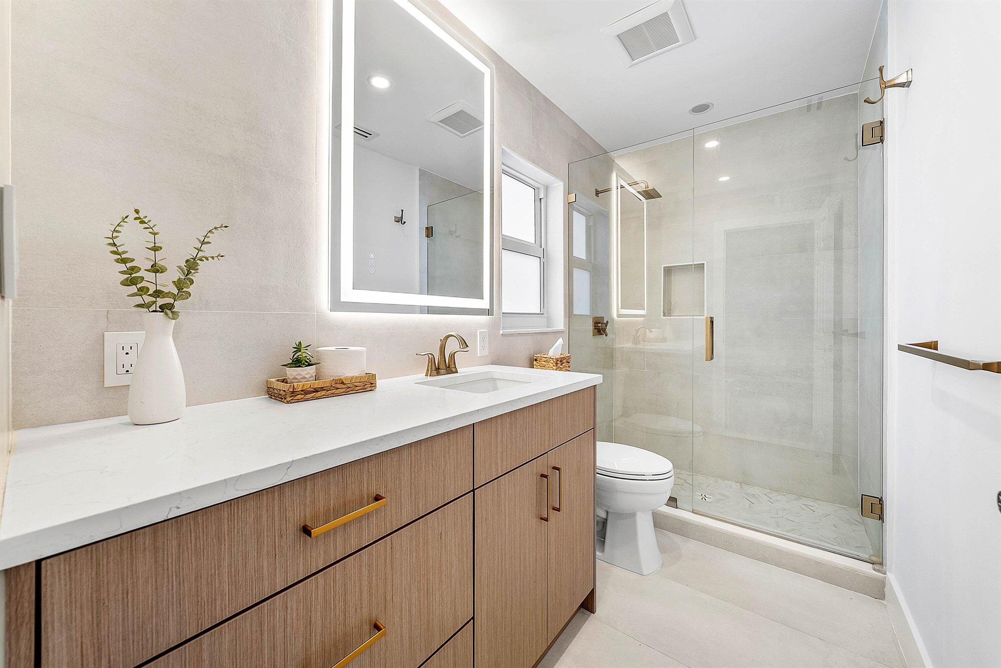 LAKEFIELD OF THE LANDINGS - Residential Lease