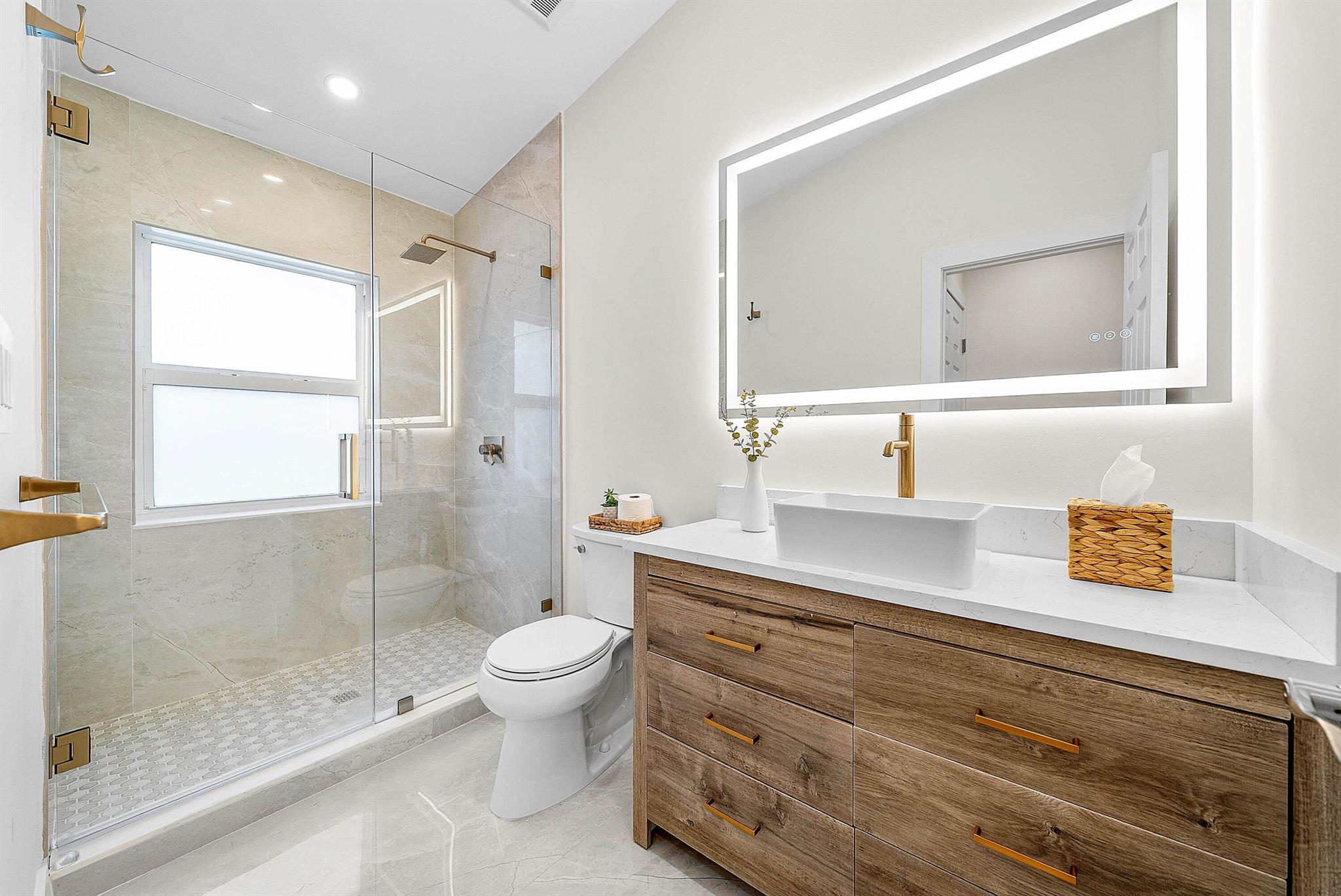 LAKEFIELD OF THE LANDINGS - Residential Lease