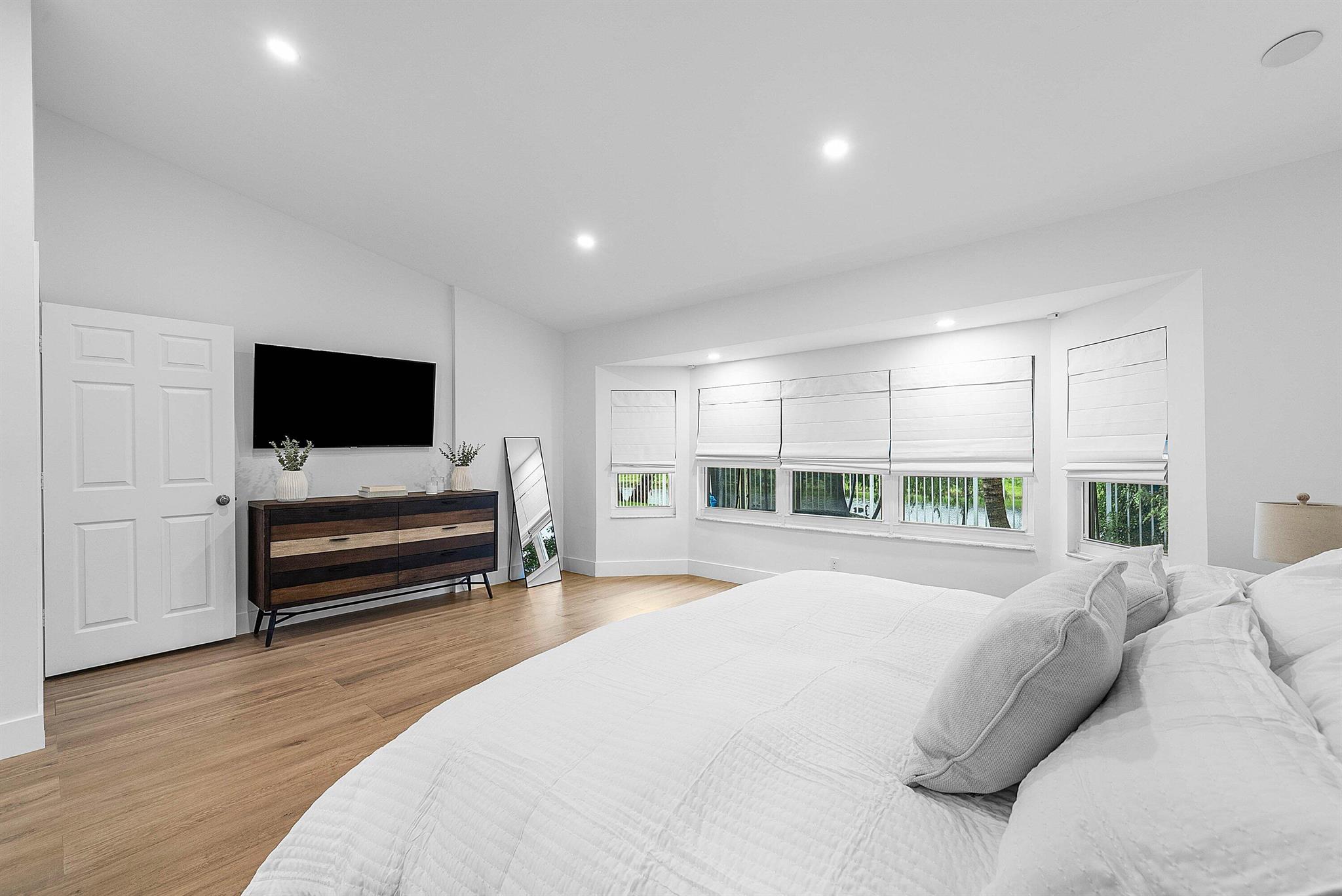 LAKEFIELD OF THE LANDINGS - Residential Lease