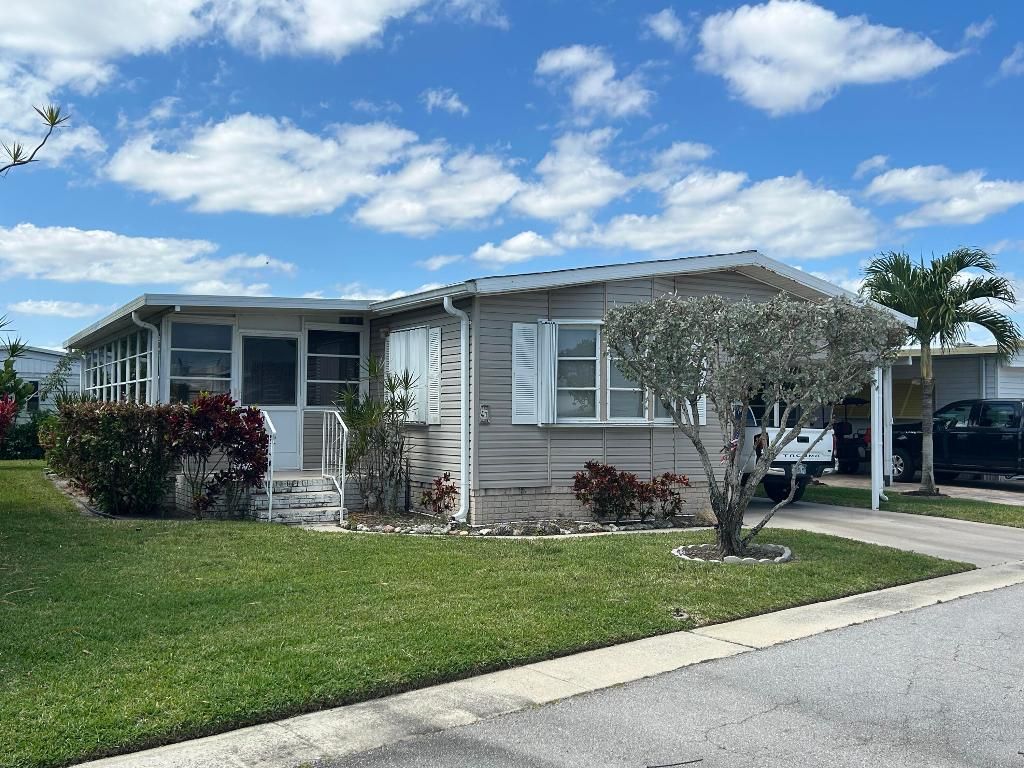 Photo of 400 N Highway A1a #47, Jupiter, FL 33477 (MLS # R11081905)