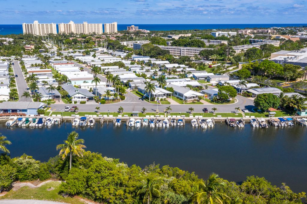 Photo of 400 N Highway A1a #47, Jupiter, FL 33477 (MLS # R11081905)