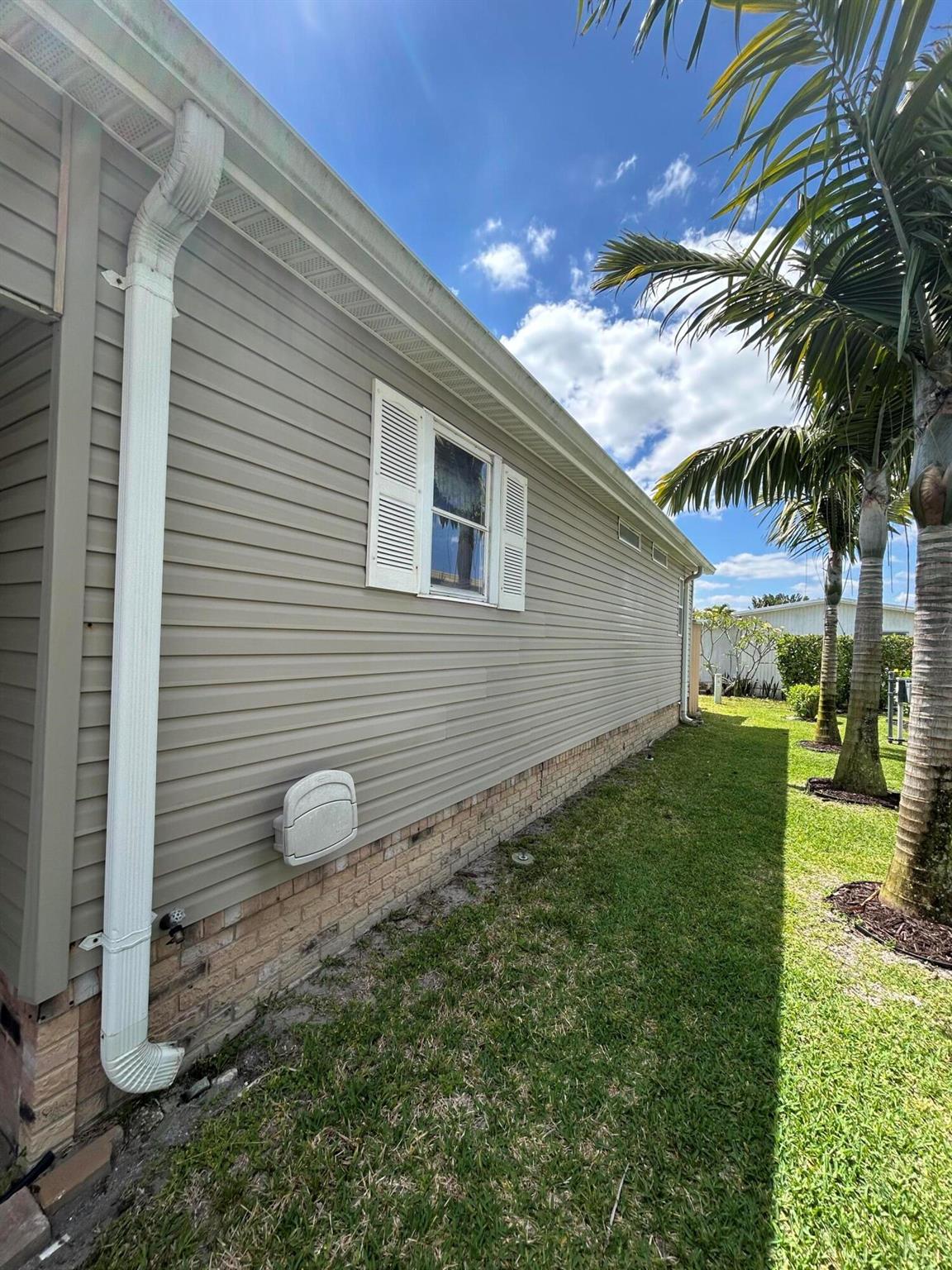 400 N Highway A1A 47, Jupiter, FL, 33477/$399,000 3 400 N Highway A1A 47