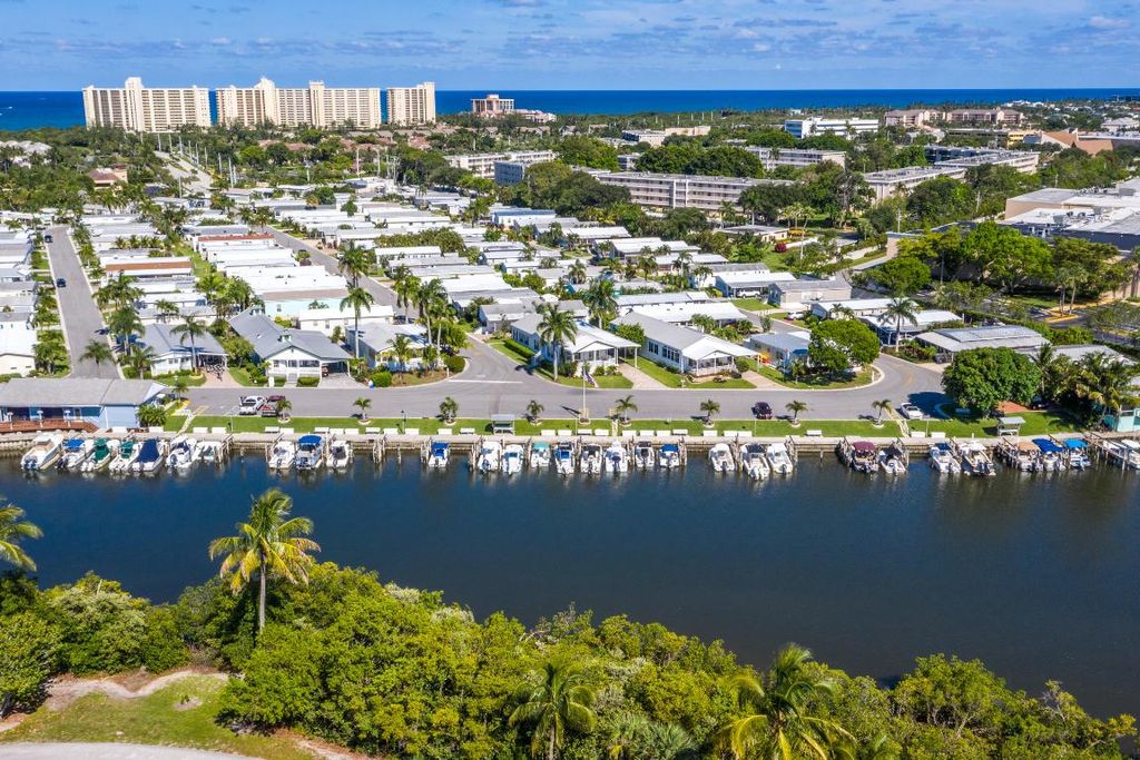 Photo of 400 N Highway A1a #47, Jupiter, FL 33477 (MLS # R11081905)