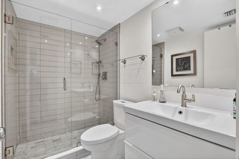 5851 Camino Del Sol Apt 402 Boca Raton FL 33433