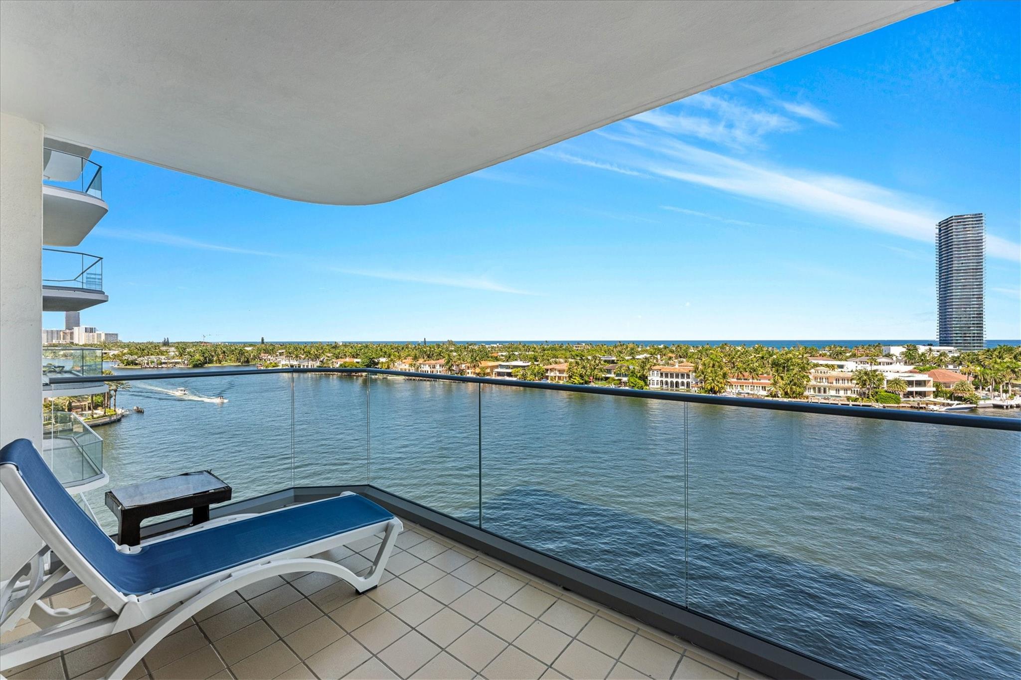 TURNBERRY NORTH TOWER - Residential