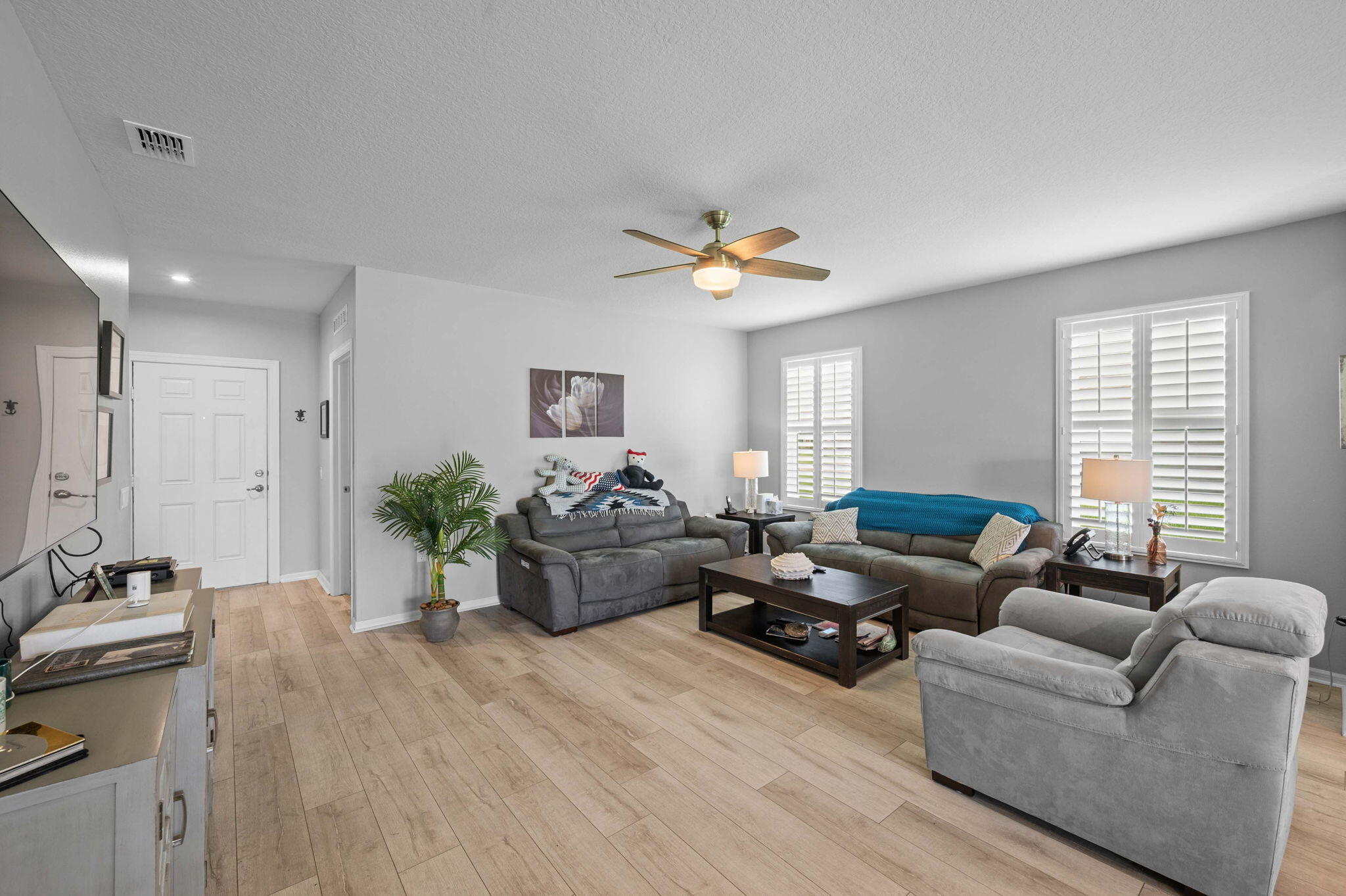 3833 Lancove Way