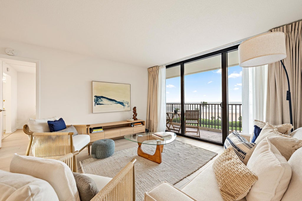 Photo of 400 Ocean Trail Way #608, Jupiter, FL 33477 (MLS # B26091627)