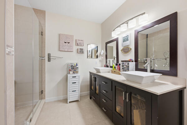 SEILER TWO - Residential