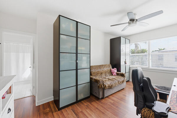 SEILER TWO - Residential