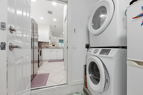 SEILER TWO - Residential