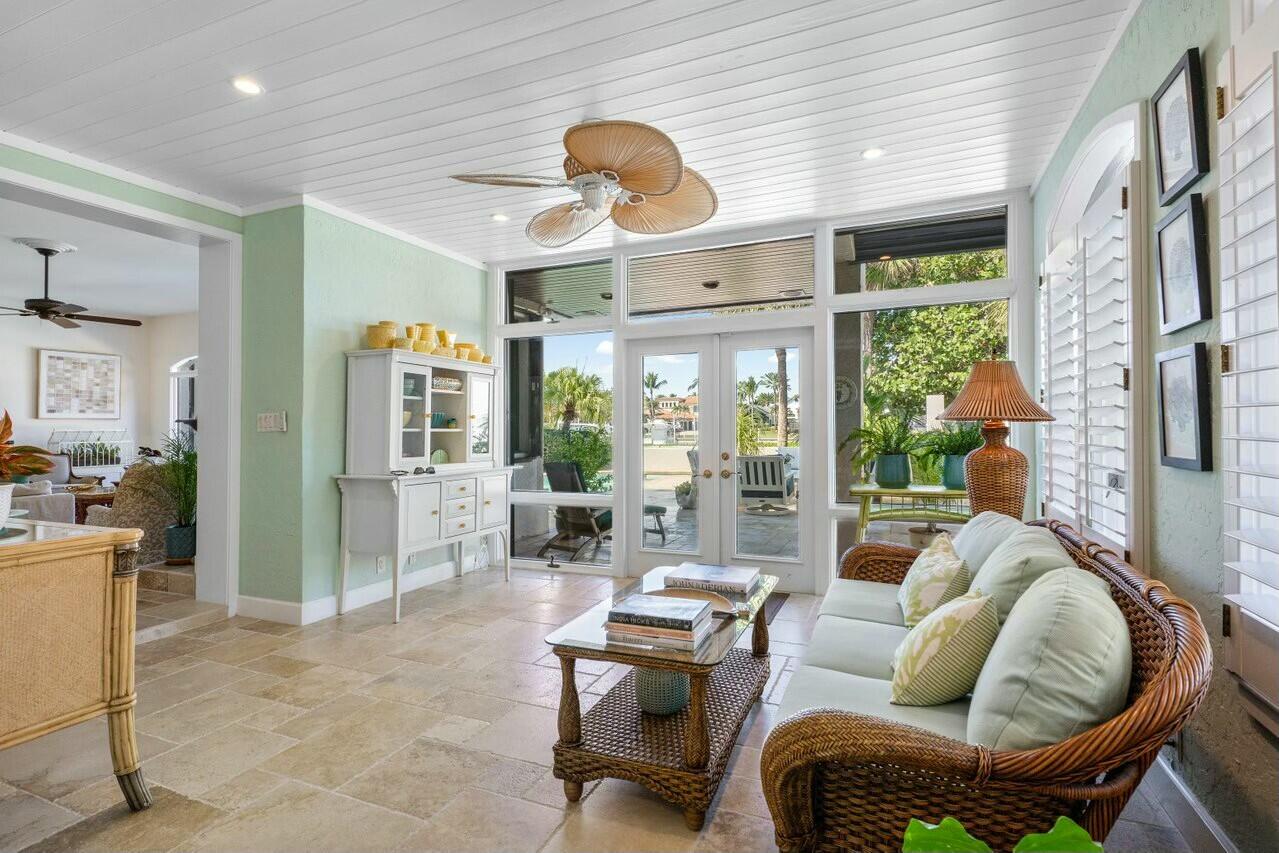 SAILFISH POINT - Residential