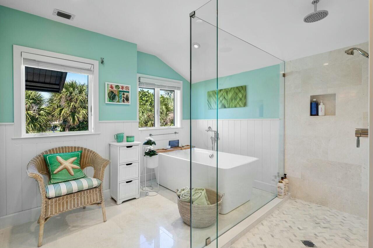 SAILFISH POINT - Residential