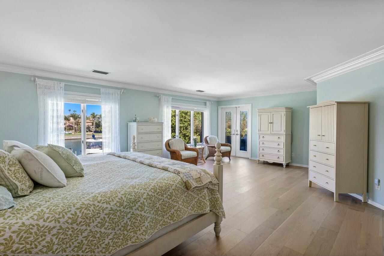 SAILFISH POINT - Residential